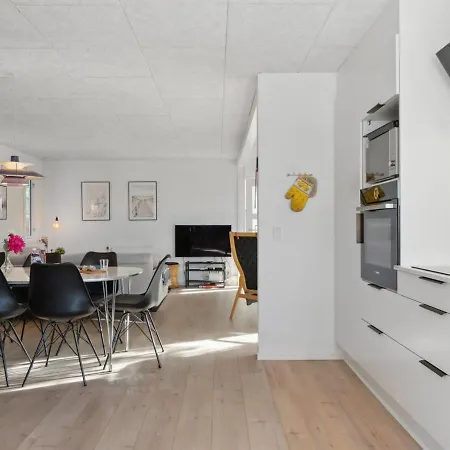펜션 Holiday Home Asmine - 30M From The Sea By Interhome